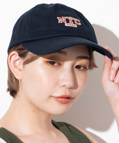 WEGO（ウィゴー）の「WEGO/カレッジロゴローキャップ（キャップ・レディース・オフホワイト/ネイビー/ベージュ/ブラック/オレンジ・FREE）」の4枚目の写真