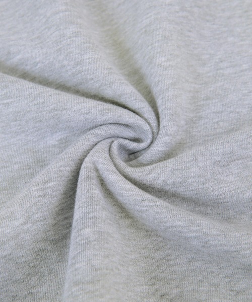 titivate(ティティベイト)の「カレッジロゴスウェットプルオーバー(スウェット・レディース・オフホワイト/ピンク/杢グレー/ネイビー・M/S)」の20枚目の写真