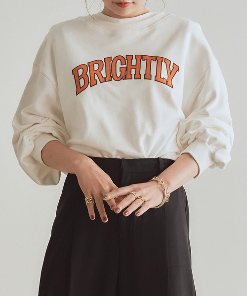 titivate(ティティベイト)の「カレッジロゴスウェットプルオーバー(スウェット・レディース・オフホワイト/ピンク/杢グレー/ネイビー・M/S)」の10枚目の写真