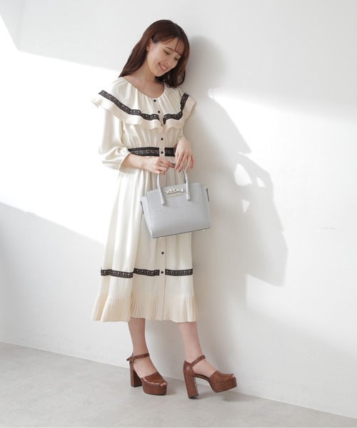 JILL by JILL STUART（ジルバイジルスチュアート）の「ビジューロイヤルトート（トートバッグ・レディース・ブルー/ネイビー/ホワイト系その他3/グレー系その他3/ブラック/パープル系その他4・FREE）」の17枚目の写真