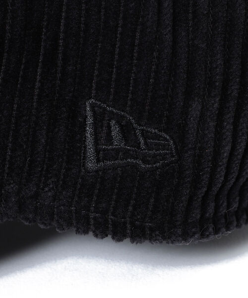 BEAMS BOY（ビームスボーイ）の「NEW ERA × BEAMS BOY / 別注 BBロゴ キャップ（キャップ・レディース・ブラック/ブラウン・ONE SIZE）」の3枚目の写真