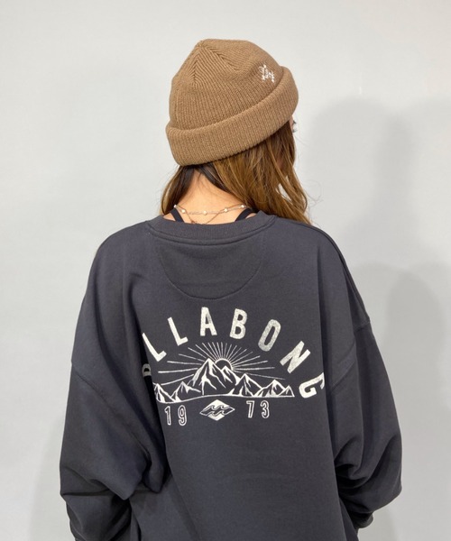 BILLABONG(ビラボン)の「【ムラサキスポーツ別注】BILLABONG/ビラボン ルーズシルエット 撥水バックプリントロゴトレーナー BB014-028(スウェット・レディース・ブラック/ホワイト・M/L)」の1枚目の写真