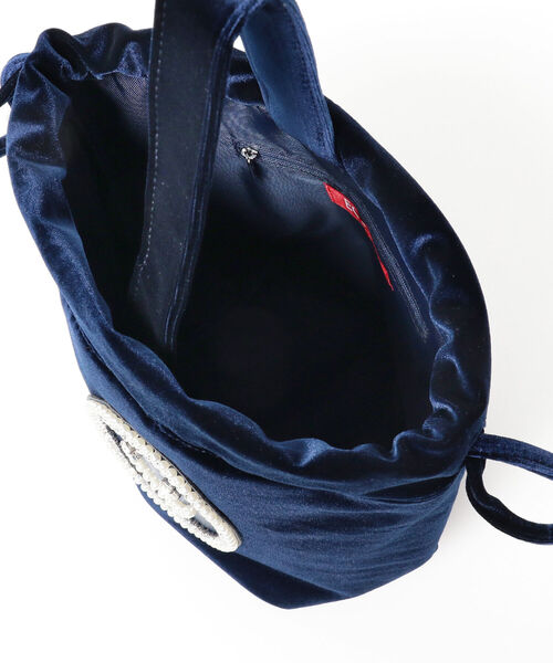 Ray BEAMS(レイビームス)の「ECODECO / ベルベット 巾着 バッグ(トートバッグ・レディース・ネイビー/ワイン・ONE SIZE)」の17枚目の写真
