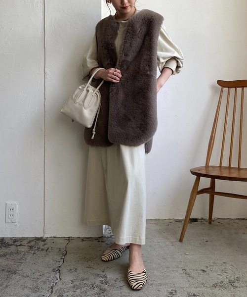 CAPRICIEUX LE'MAGE（カプリシューレマージュ）の「ラウンド立体スリーブワンピース（ワンピース・レディース・アイボリー/ブラック/チャコールグレー・FREE）」の8枚目の写真