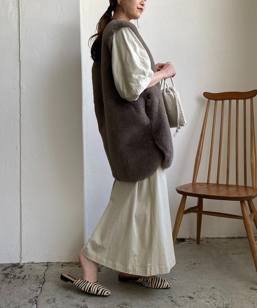 CAPRICIEUX LE'MAGE（カプリシューレマージュ）の「ラウンド立体スリーブワンピース（ワンピース・レディース・アイボリー/ブラック/チャコールグレー・FREE）」の9枚目の写真