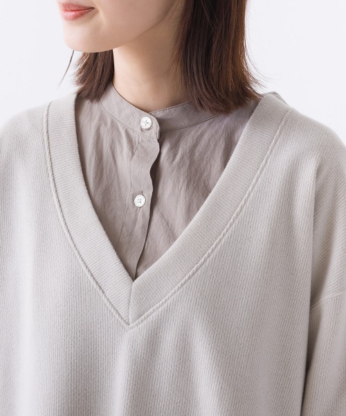 OMNES(オムネス)の「ウールタッチリブニットソー深Vネックプルオーバー(ニット/セーター・レディース・ベージュ/グレー系その他/チャコール・FREE)」の7枚目の写真