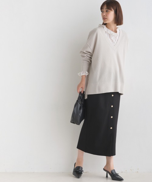 OMNES(オムネス)の「ウールタッチリブニットソー深Vネックプルオーバー(ニット/セーター・レディース・ベージュ/グレー系その他/チャコール・FREE)」の11枚目の写真