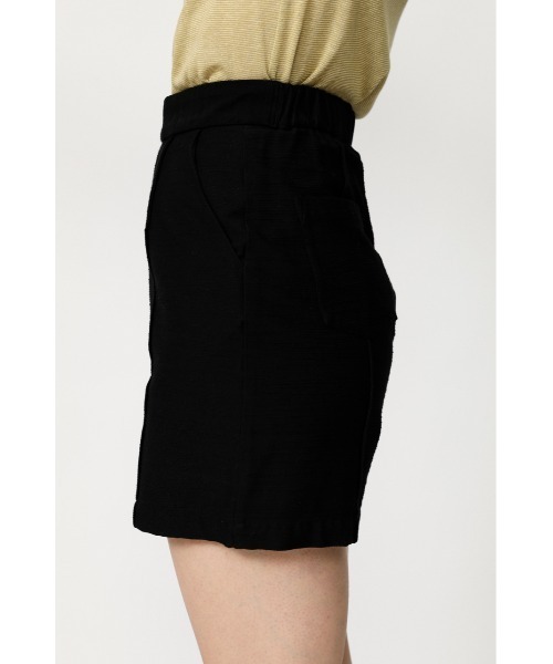 SLY(スライ)の「RAM LEO HW PIN TUCK S/PT レオパードピンタック ショートパンツ(スラックス・レディース・マルチ/ブラック・1/2/0)」の6枚目の写真