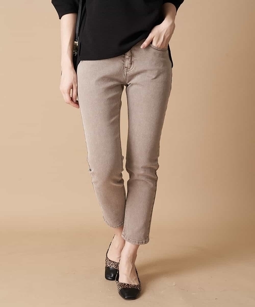 OFUON le MK（オフオンルエムケー）の「【洗濯機で洗える】スリムデニムパンツ（デニムパンツ・レディース・ネイビー/ベージュ・40/38/36）」の20枚目の写真