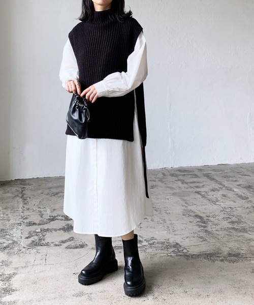 LIAN(リアン)の「トラックソールサイドゴアブーツ(ブーツ・レディース・アイボリー/ブラック・SMALL/MEDIUM/LARGE)」の10枚目の写真