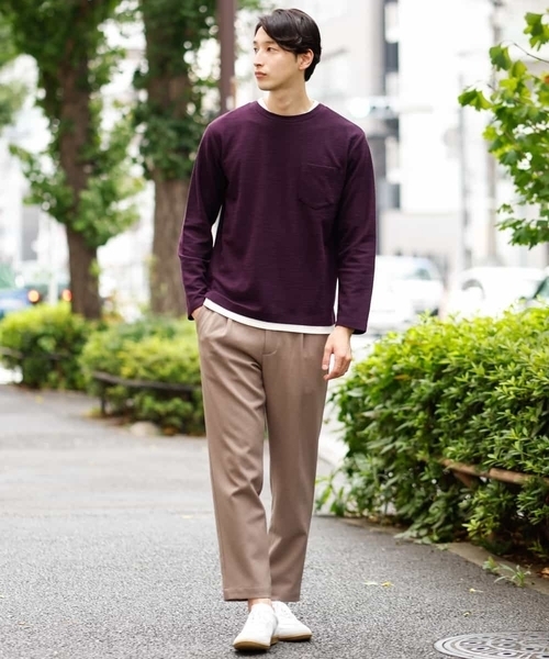 a.v.v（アーヴェヴェ）の「【一枚でもおしゃれ見え】フェイクレイヤードカットソー（Tシャツ/カットソー・メンズ・チャコールグレー/グリーン/ボルドー・46/50/44/48）」の4枚目の写真