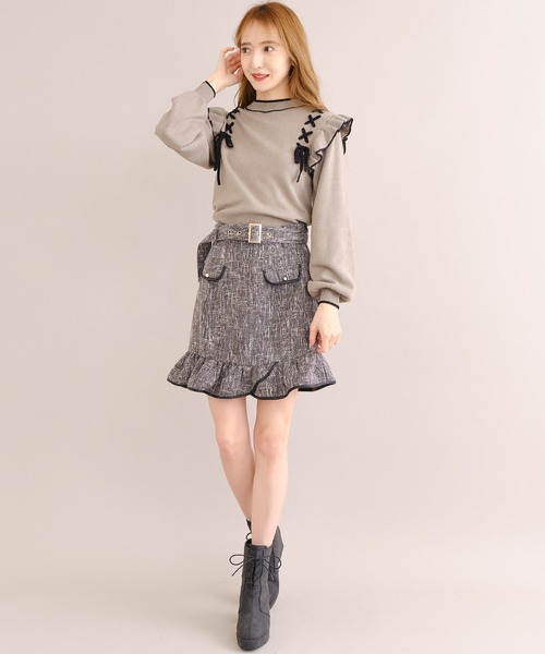 TITTY&CO.（ティティーアンドコー）の「ヘムフリルツイードスカート（スカート・レディース・オフホワイト/ブラック/グレー・SMALL/MEDIUM）」の3枚目の写真