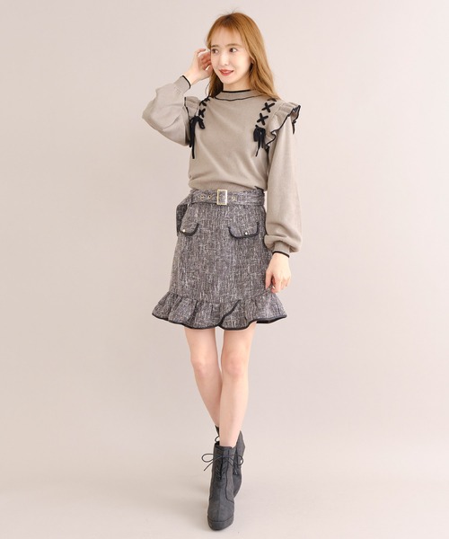 TITTY&CO.（ティティーアンドコー）の「ヘムフリルツイードスカート（スカート・レディース・オフホワイト/ブラック/グレー・SMALL/MEDIUM）」の5枚目の写真