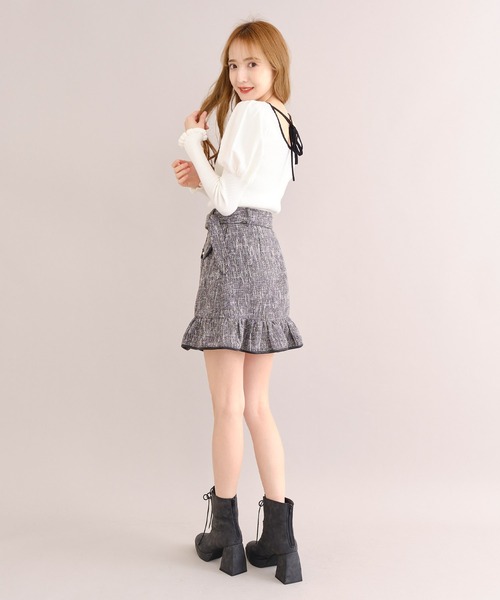 TITTY&CO.（ティティーアンドコー）の「ヘムフリルツイードスカート（スカート・レディース・オフホワイト/ブラック/グレー・SMALL/MEDIUM）」の11枚目の写真