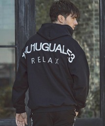 1PIU1UGUALE3 RELAX(ウノピゥウノウグァーレトレ リラックス)バックロゴプリント裏起毛プルオーバーパーカー