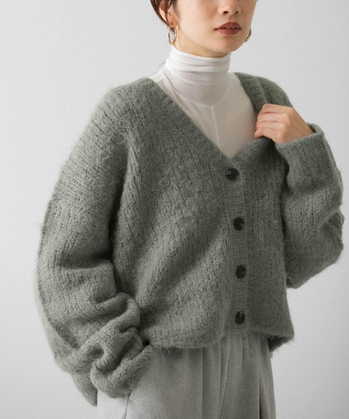 KBF(ケイビーエフ)の「シアーハイネックカットソー(Tシャツ/カットソー・レディース・ブラック/オフホワイト/ライトカーキ・ONE)」の4枚目の写真