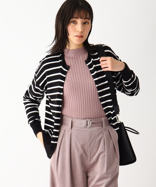 SOUP（スープ）の「◆【洗える/吸湿発熱・ソリストヒート(R)】クルーネックカーディガン（カーディガン/ボレロ・レディース・チャコールグレー/ライトグレー/ブラック/ダークグリーン/オフホワイト/サックスブルー/ブルー/ライトグリーン/サンドベージュ/ベビーピンク/ホワイト系5/ブラック系2/レッド系1/ゴールド系2・11/09）」の5枚目の写真