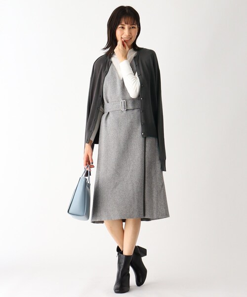 SOUP（スープ）の「◆【洗える/吸湿発熱・ソリストヒート(R)】クルーネックカーディガン（カーディガン/ボレロ・レディース・チャコールグレー/ライトグレー/ブラック/ダークグリーン/オフホワイト/サックスブルー/ブルー/ライトグリーン/サンドベージュ/ベビーピンク/ホワイト系5/ブラック系2/レッド系1/ゴールド系2・11/09）」の17枚目の写真