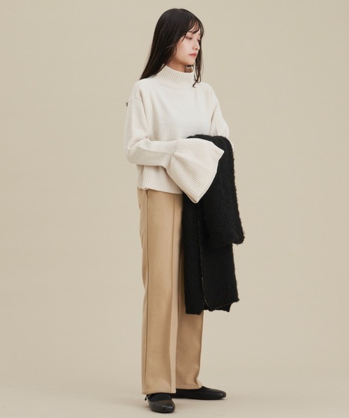 NEUNA（ヌナ）の「マルチウェイリバーシブルボリュームマフラー（マフラー・レディース・ブラック/グリーン・FREE）」の10枚目の写真