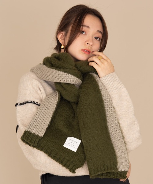 NEUNA（ヌナ）の「マルチウェイリバーシブルボリュームマフラー（マフラー・レディース・ブラック/グリーン・FREE）」の11枚目の写真