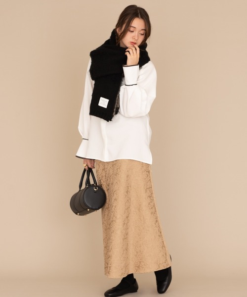 NEUNA（ヌナ）の「マルチウェイリバーシブルボリュームマフラー（マフラー・レディース・ブラック/グリーン・FREE）」の17枚目の写真