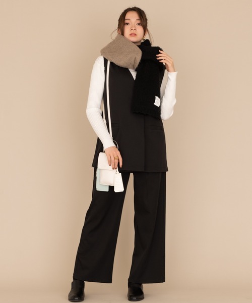 NEUNA（ヌナ）の「マルチウェイリバーシブルボリュームマフラー（マフラー・レディース・ブラック/グリーン・FREE）」の6枚目の写真