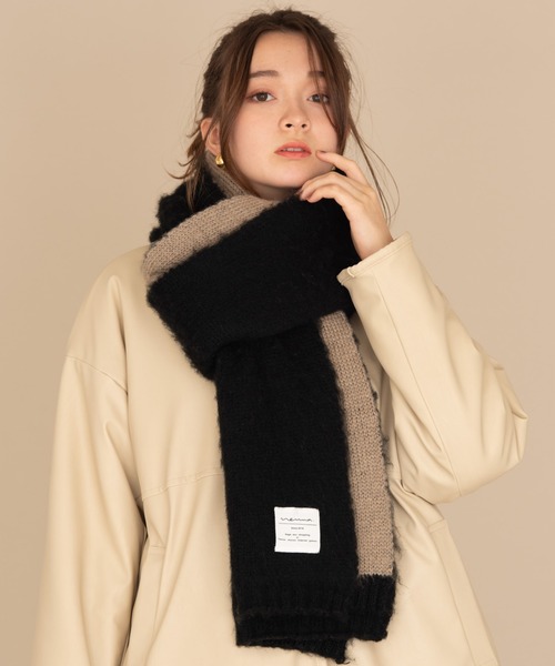 NEUNA（ヌナ）の「マルチウェイリバーシブルボリュームマフラー（マフラー・レディース・ブラック/グリーン・FREE）」の3枚目の写真