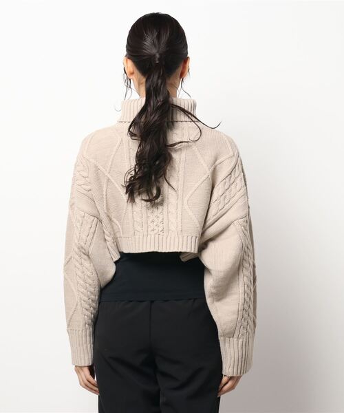 ANAP（アナップ）の「ケーブルクロップドニット（ニット/セーター・レディース・ブラック/ベージュ・FREE）」の12枚目の写真