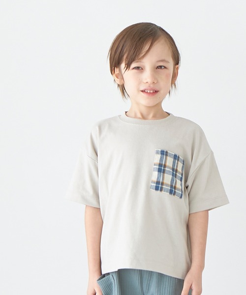 pairmanon(ペアマノン)の「【なめらか肌触り】【かぞくおそろい】異素材ポケット半袖Tシャツ(Tシャツ/カットソー・キッズ・ライトグリーン/その他/ホワイト系その他/グレー系その他/グリーン系その他/ベビーピンク/ブラック系その他4/グレー系その他5/グレー系その他6/ベージュ系その他6/ベージュ系その他7/ベージュ系その他3/ブラック系その他3/ブルー系その他/チェック/グレー系その他2/グリーン系その他2/オレンジ系その他/ブルー系その他2/レッド系その他3・90/140/100/110/120/130/150)」の14枚目の写真