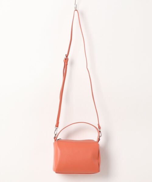 AT CREATION(アットクリエイション)の「<AT CREATION/アットクリエーション>ポーチ型2WAYバッグ ショルダーベルト付き(トートバッグ・レディース・ブラック/ベージュ/イエロー/オレンジ/ライトグリーン・ONE SIZE)」の5枚目の写真