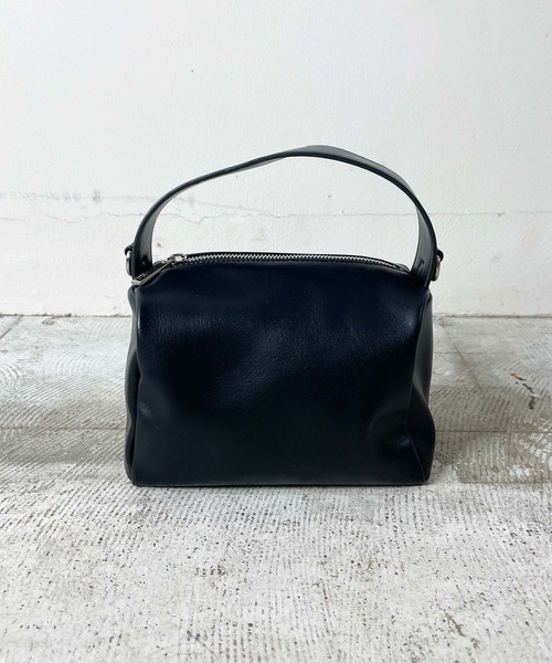 AT CREATION(アットクリエイション)の「<AT CREATION/アットクリエーション>ポーチ型2WAYバッグ ショルダーベルト付き(トートバッグ・レディース・ブラック/ベージュ/イエロー/オレンジ/ライトグリーン・ONE SIZE)」の7枚目の写真