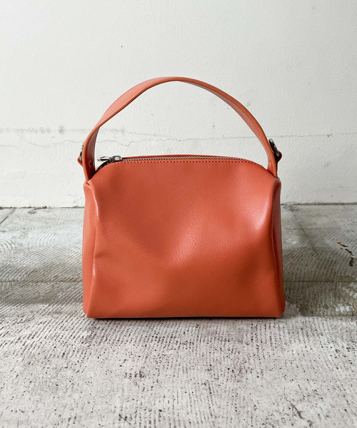 AT CREATION(アットクリエイション)の「<AT CREATION/アットクリエーション>ポーチ型2WAYバッグ ショルダーベルト付き(トートバッグ・レディース・ブラック/ベージュ/イエロー/オレンジ/ライトグリーン・ONE SIZE)」の22枚目の写真