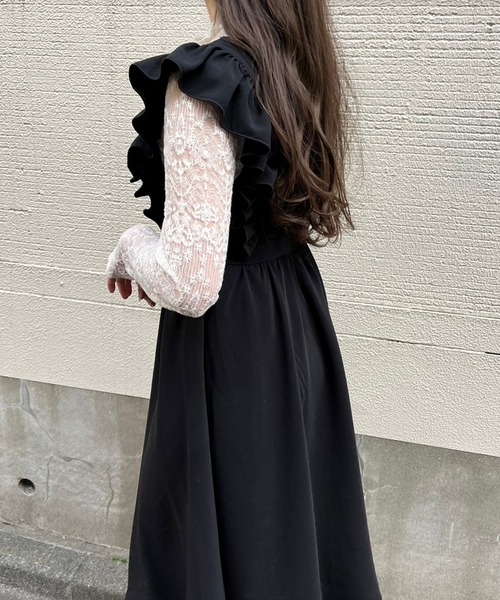 ★boohoo★ プリーツ フリル ディテール ミディ ワンピース TITTY&CO.（ティティーアンドコー）の「【TITTY&CO.】フリル