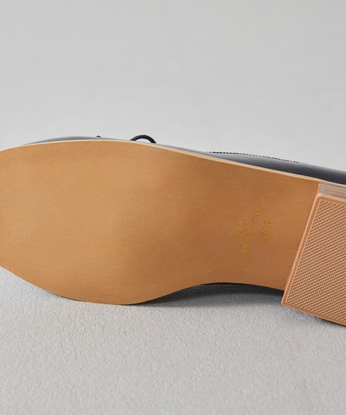 mooimooi（モーイモーイ）の「トラッド バレエシューズ（ローファー・レディース・ブラック/アイボリー/グレイッシュベージュ・22.5cm/23.0cm/23.5cm/24.0cm/24.5cm/25.0cm/25.5cm/26.0cm/21.5cm/22.0cm）」の14枚目の写真