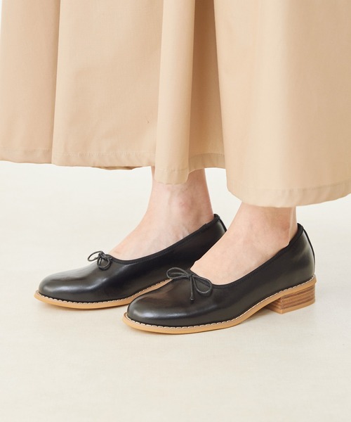 mooimooi（モーイモーイ）の「トラッド バレエシューズ（ローファー・レディース・ブラック/アイボリー/グレイッシュベージュ・22.5cm/23.0cm/23.5cm/24.0cm/24.5cm/25.0cm/25.5cm/26.0cm/21.5cm/22.0cm）」の22枚目の写真