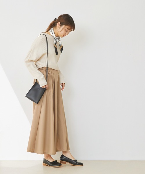 mooimooi（モーイモーイ）の「トラッド バレエシューズ（ローファー・レディース・ブラック/アイボリー/グレイッシュベージュ・22.5cm/23.0cm/23.5cm/24.0cm/24.5cm/25.0cm/25.5cm/26.0cm/21.5cm/22.0cm）」の13枚目の写真