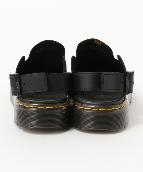 Ray BEAMS（レイビームス）の「Dr.Martens / CARLSON（サンダル・レディース・ブラック・4/6/3/5）」の6枚目の写真