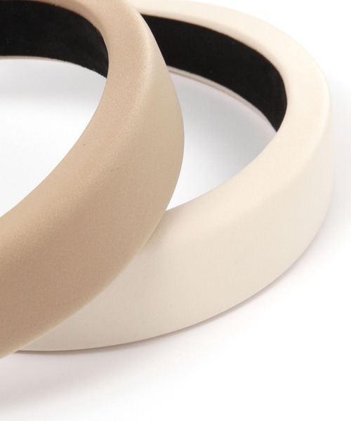 LAKOLE（ラコレ）の「サテンカチューシャ / 269853（カチューシャ・レディース・ブラウン/ブラック/ベージュ/グリーン/ブルー・FREE）」の9枚目の写真