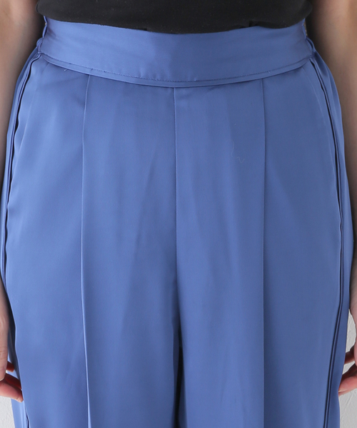 B.C STOCK（ベーセーストック）の「カラーサテンパンツ（スラックス・レディース・レッド/イエロー/ブルー/アイボリー・FREE）」の8枚目の写真