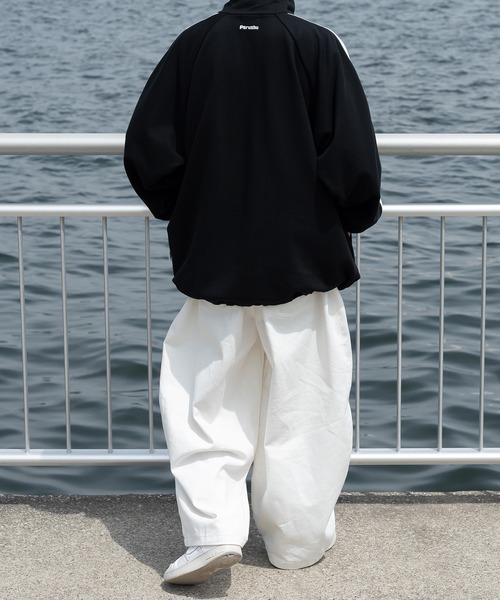 Perushu（ペルーシュ）の「配色切り替えハーブジップスウェット（スウェット・メンズ・ブラック/グレー/ブルー/オリーブ・MEDIUM/LARGE）」の9枚目の写真