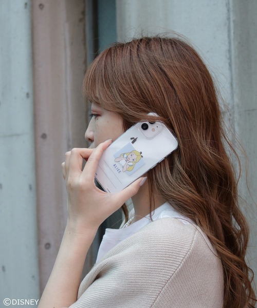 Disney（ディズニー）の「ふしぎの国のアリス　ポリカiPhoneケース　12/12pro対応（スマホケース/カバー・レディース・イエロー/ピンク/グレー/パープル・FREE）」の3枚目の写真
