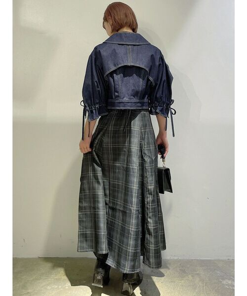 dazzlin(ダズリン)の「【WEB限定ITEM】チェックノースリーブコルセットワンピース(ワンピース・レディース・グレー/ブルー/ベージュ/パープル・SMALL/MEDIUM)」の16枚目の写真