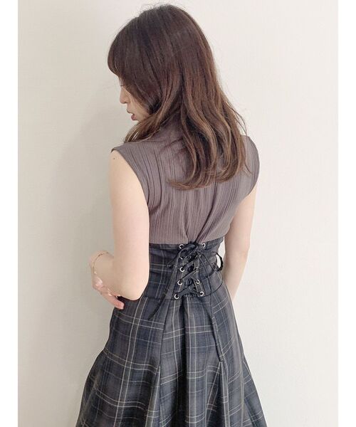 dazzlin(ダズリン)の「【WEB限定ITEM】チェックノースリーブコルセットワンピース(ワンピース・レディース・グレー/ブルー/ベージュ/パープル・SMALL/MEDIUM)」の18枚目の写真