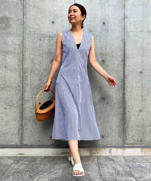 Luftrobe（ルフトローブ）の「《Luftrobe》Vネックストライプワンピース（ワンピース・レディース・その他10・9号）」の2枚目の写真
