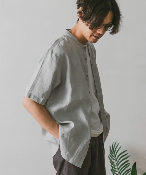 URBAN RESEARCH DOORS（アーバンリサーチドアーズ）の「シルケットリネン バンドカラーシャツ（シャツ/ブラウス・メンズ・グレー/ブラウン/ブルー/ネイビー・MEDIUM/LARGE）」の5枚目の写真