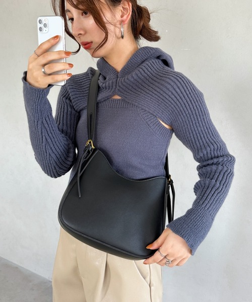 MYMOOD.（マイムード）の「leather big belt shoulder bag／PU太ベルトショルダーバッグ ２WAYショルダーバッグ（ショルダーバッグ・レディース・ブラック/ブラウン/ベージュ/アイボリー・FREE）」の16枚目の写真