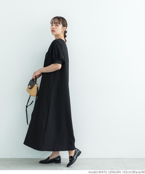 coca(coca)(コカ)の「Vネックワンピース(ワンピース・レディース・ブラック/ブルー・M/L)」の10枚目の写真