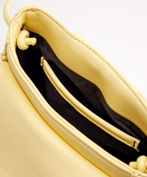 NOISE MAKER（ノイズメーカー）の「フラップミニショルダーバッグ（ショルダーバッグ・レディース・ホワイト/ブラック/イエロー・FREE）」の7枚目の写真