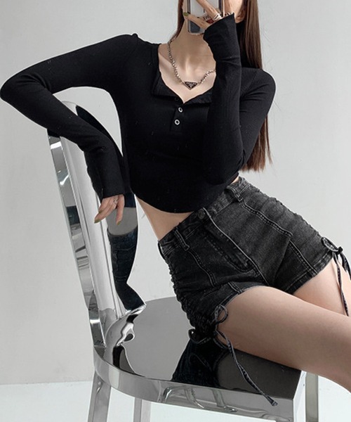 meJane（ミージェーン）の「ヘンリ―ネッククロップドカットソー（Tシャツ/カットソー・レディース・ブラック/グレー/ホワイト・FREE）」の3枚目の写真