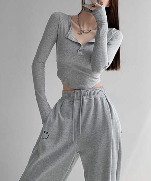 meJane（ミージェーン）の「ヘンリ―ネッククロップドカットソー（Tシャツ/カットソー・レディース・ブラック/グレー/ホワイト・FREE）」の12枚目の写真